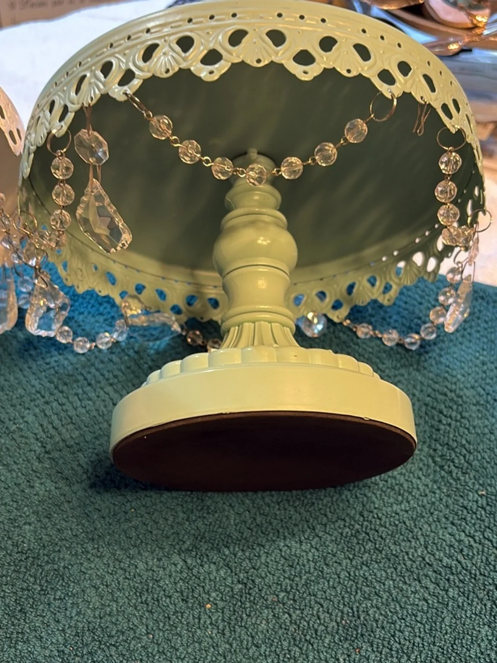 Vilavita metal cake stands (2)